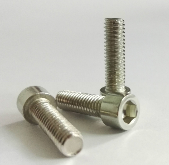 內六角螺栓標準有哪些？